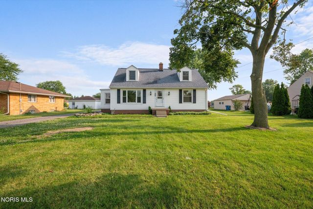 5837 Seaman Road, Oregon, OH 43616