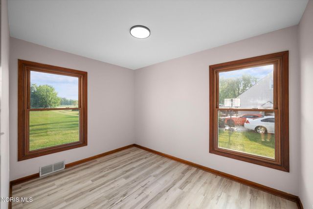 5837 Seaman Road, Oregon, OH 43616