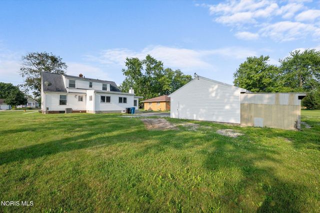 5837 Seaman Road, Oregon, OH 43616