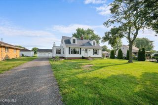5837 Seaman Road, Oregon, OH 43616