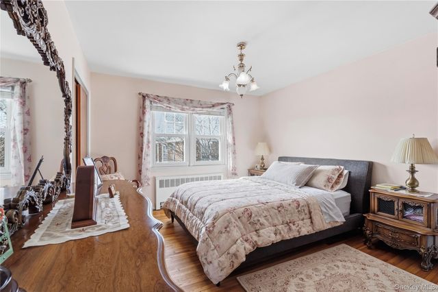 115 Winfred Avenue, Yonkers, NY 10704