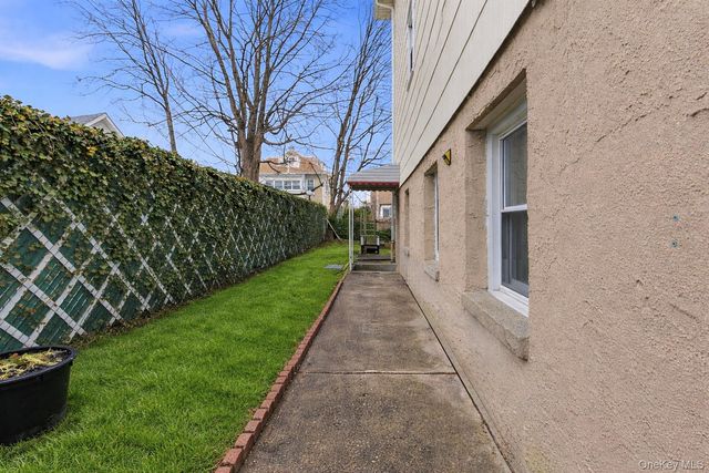 115 Winfred Avenue, Yonkers, NY 10704