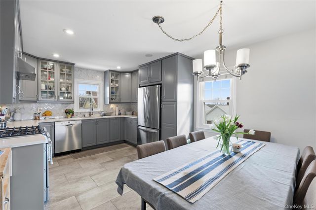 115 Winfred Avenue, Yonkers, NY 10704