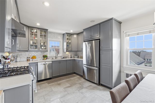 115 Winfred Avenue, Yonkers, NY 10704