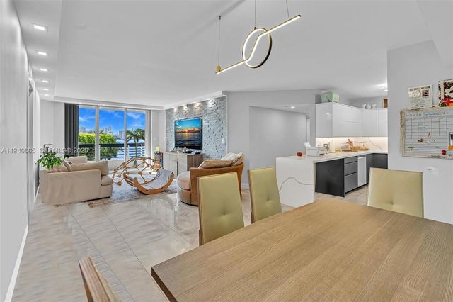 3530 Mystic Pointe Dr 411, Aventura, FL 33180