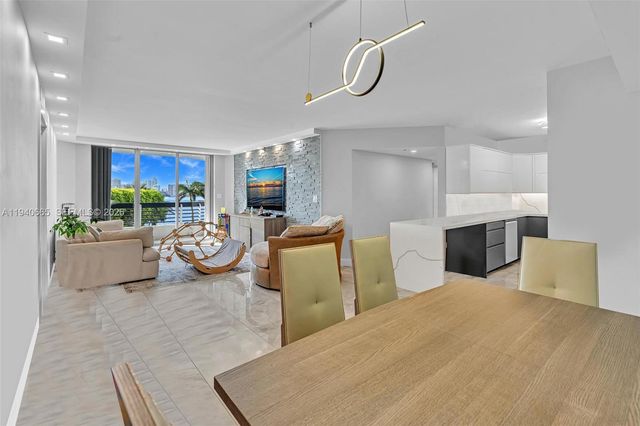 3530 Mystic Pointe Dr 411, Aventura, FL 33180