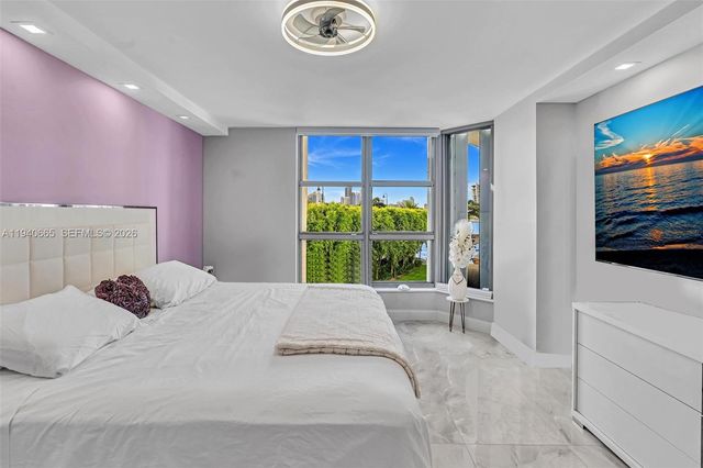 3530 Mystic Pointe Dr 411, Aventura, FL 33180