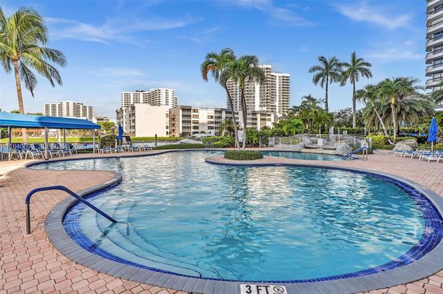 3530 Mystic Pointe Dr 411, Aventura, FL 33180