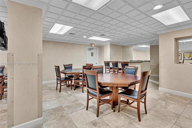 3530 Mystic Pointe Dr 411, Aventura, FL 33180