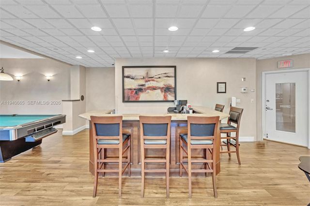 3530 Mystic Pointe Dr 411, Aventura, FL 33180