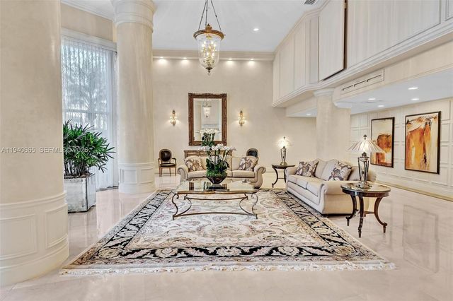 3530 Mystic Pointe Dr 411, Aventura, FL 33180