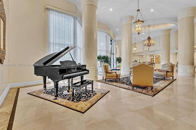 3530 Mystic Pointe Dr 411, Aventura, FL 33180