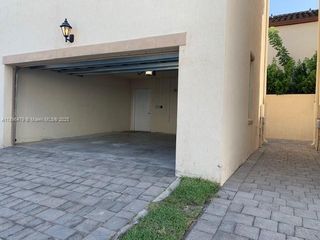 9445 SW 171st Ave, Miami, FL 33196