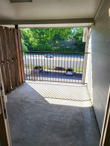 6900 Skillman Street 111, Dallas, TX 75231