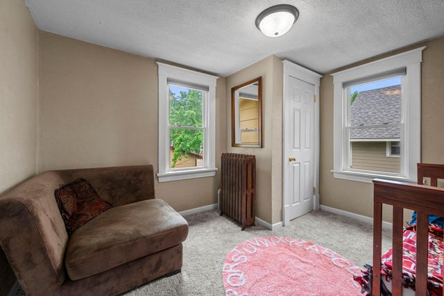 220 4th Avenue E, Shakopee, MN 55379