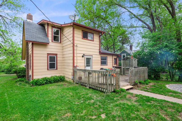 220 4th Avenue E, Shakopee, MN 55379