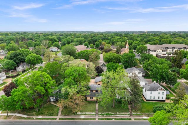 220 4th Avenue E, Shakopee, MN 55379