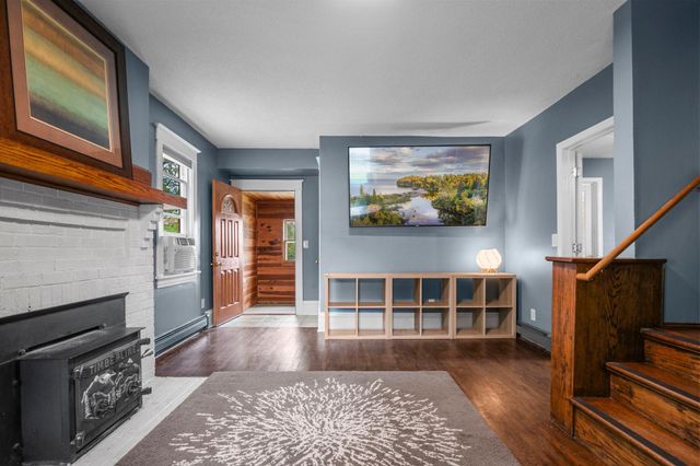 220 4th Avenue E, Shakopee, MN 55379