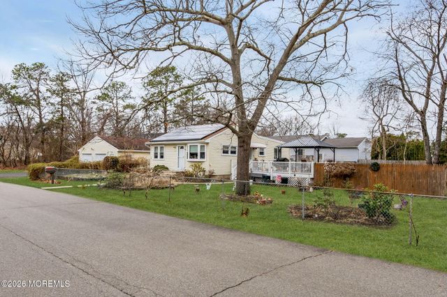 1333 3rd Avenue, Toms River, NJ 08757