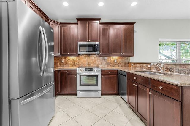 2229 CAPE HEATHER CIRCLE, Cape Coral, FL 33991
