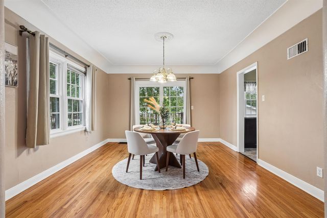 164 Lovejoy Avenue, Waterloo, IA 50701