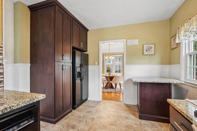 164 Lovejoy Avenue, Waterloo, IA 50701