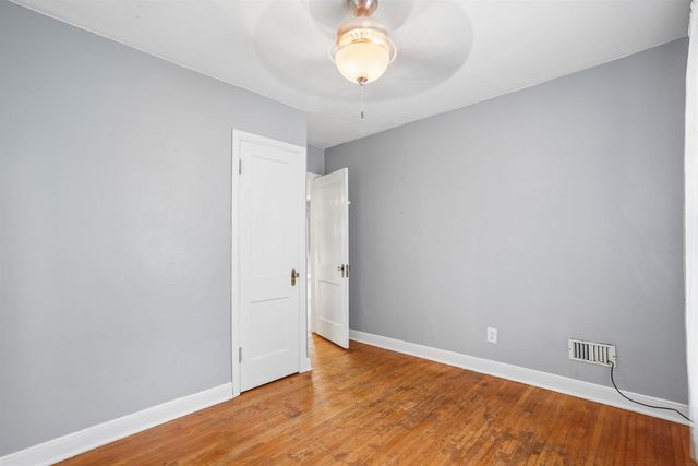 164 Lovejoy Avenue, Waterloo, IA 50701