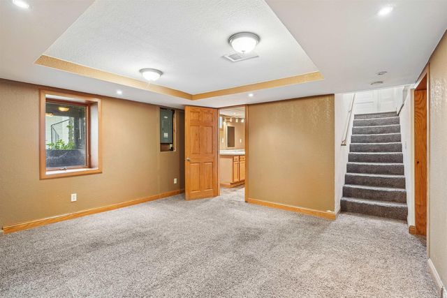 164 Lovejoy Avenue, Waterloo, IA 50701