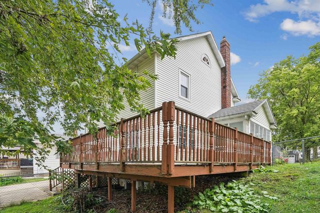 164 Lovejoy Avenue, Waterloo, IA 50701
