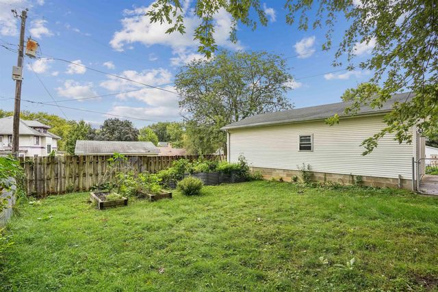 164 Lovejoy Avenue, Waterloo, IA 50701