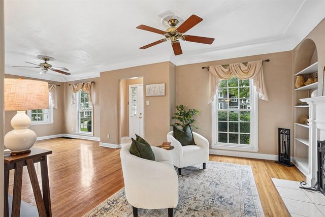 164 Lovejoy Avenue, Waterloo, IA 50701