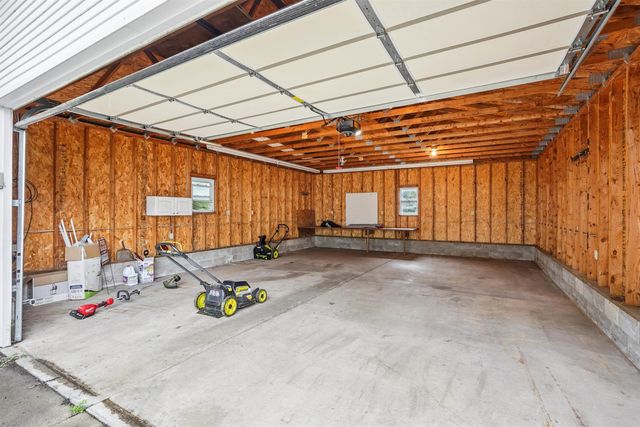 164 Lovejoy Avenue, Waterloo, IA 50701