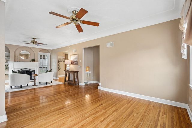 164 Lovejoy Avenue, Waterloo, IA 50701