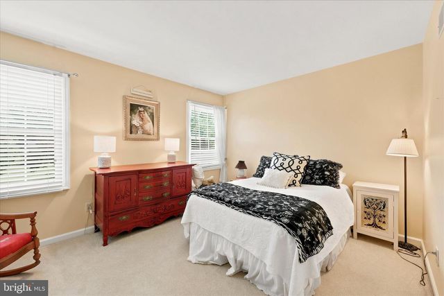 113 WHITNEY DR, Avondale, PA 19311