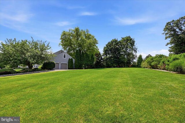 113 WHITNEY DR, Avondale, PA 19311