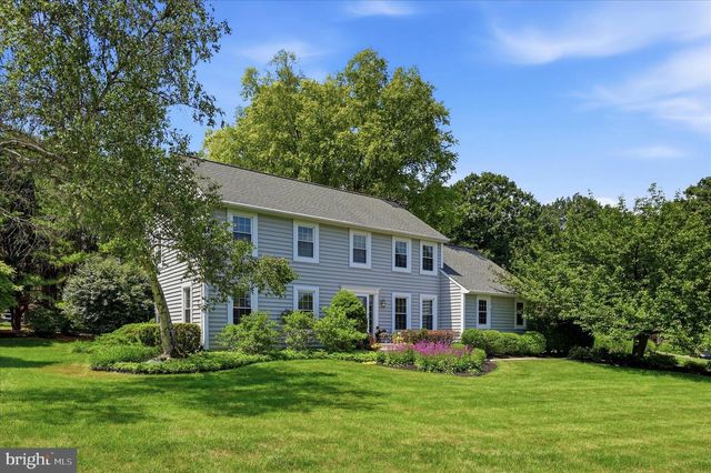 113 WHITNEY DR, Avondale, PA 19311