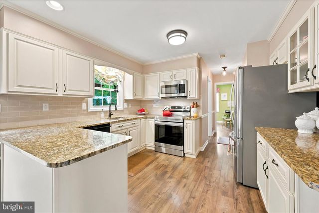 113 WHITNEY DR, Avondale, PA 19311