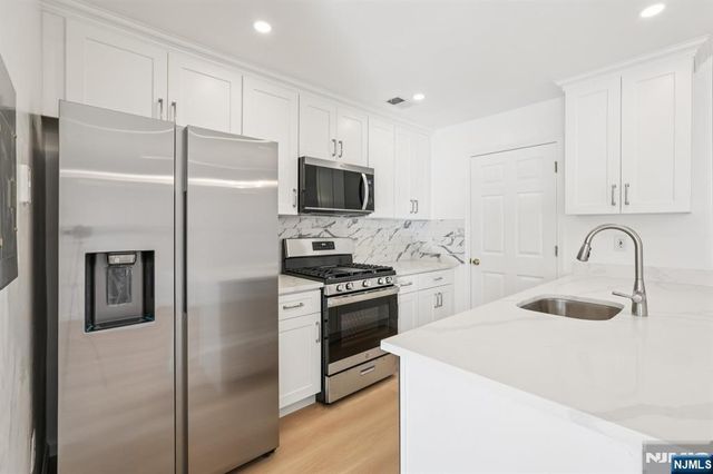 1003 Cumberland Court, Mahwah, NJ 07430