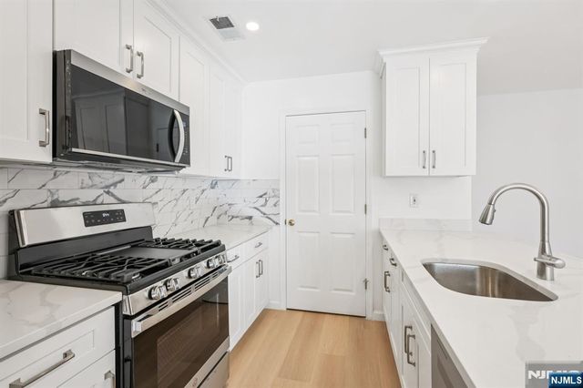 1003 Cumberland Court, Mahwah, NJ 07430