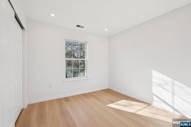 1003 Cumberland Court, Mahwah, NJ 07430