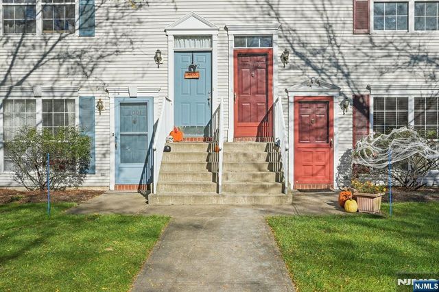 1003 Cumberland Court, Mahwah, NJ 07430