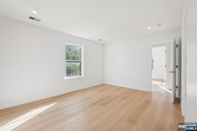 1003 Cumberland Court, Mahwah, NJ 07430