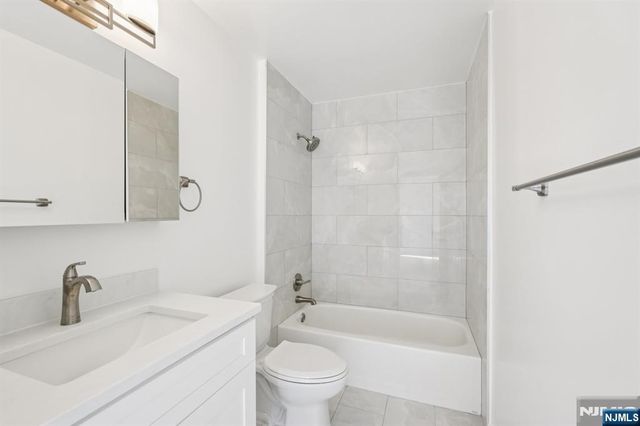 1003 Cumberland Court, Mahwah, NJ 07430