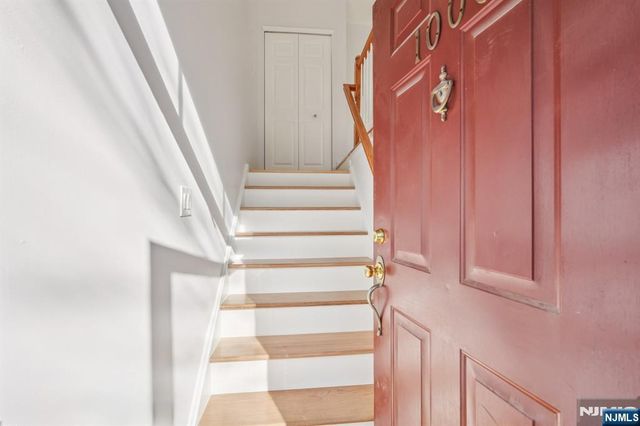 1003 Cumberland Court, Mahwah, NJ 07430