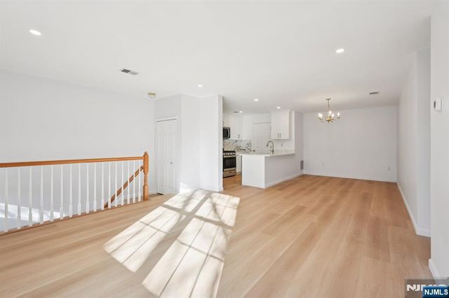 1003 Cumberland Court, Mahwah, NJ 07430