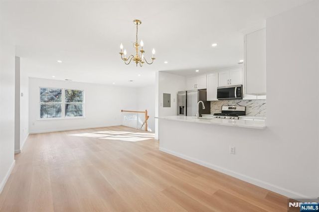 1003 Cumberland Court, Mahwah, NJ 07430