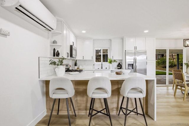 1670 Enfield, Spring Valley, CA 91977