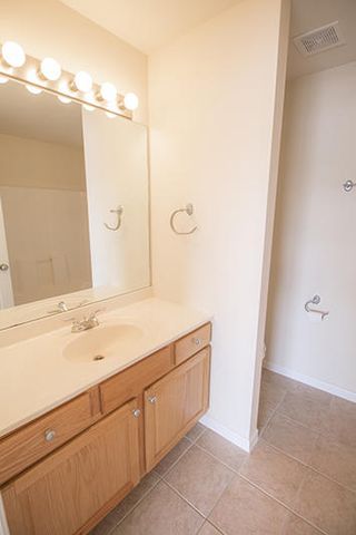 1930 CENTER ST, Columbia, MO 65203