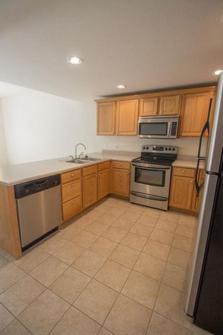 1930 CENTER ST, Columbia, MO 65203