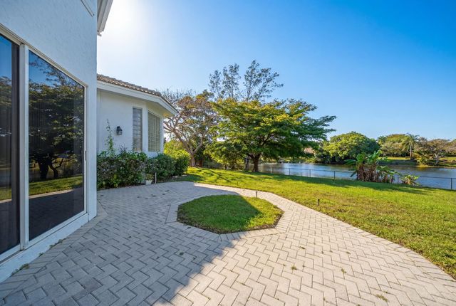 4010 NW 100th Avenue, Coral Springs, FL 33065